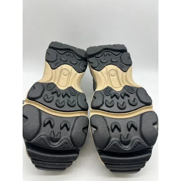 Nike Air Max Flyknit Venture Vintage Green FD2110-300 Women's 10.5/Men's 9 - Picture 4 of 12